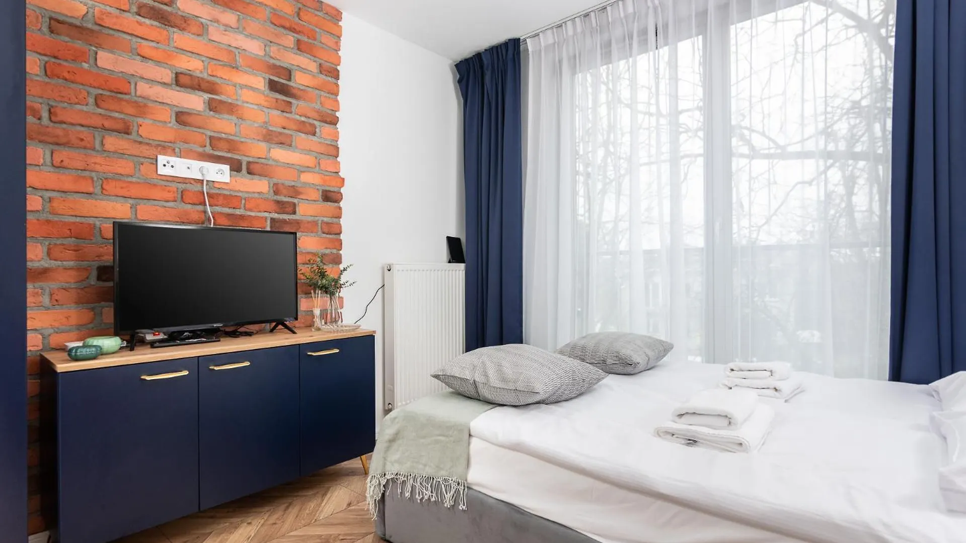 Apartamenty Na Debnikach - By Upstairs Kraków 0*,