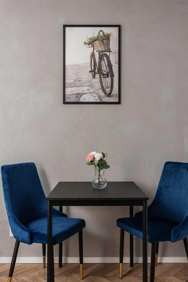 Apartamenty Na Debnikach - By Upstairs Krakov 0*,